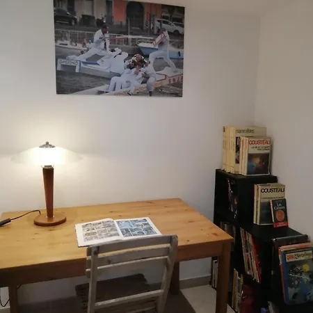 Aqui Siem Ben Apartment